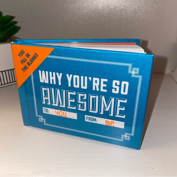 ⭐️FWP “Why You’re So Awesome” Fill in the Blank Book by Knock Knock - Picture 10 of 10